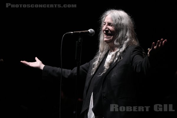 PATTI SMITH - 2021-10-08 - PARIS - Grand Rex - 